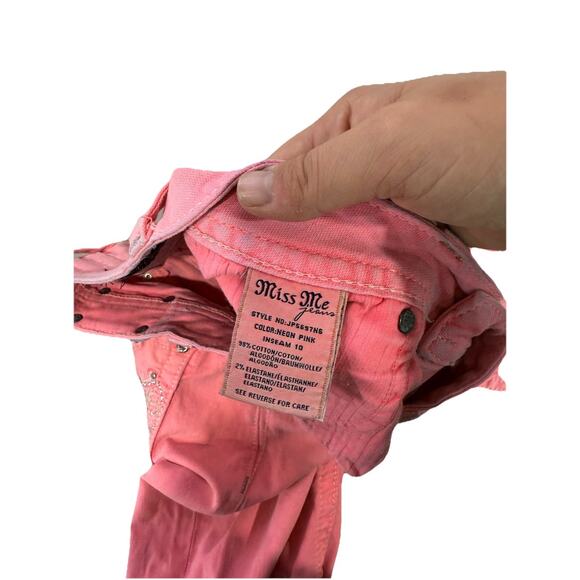Miss Me Hot Corral Pink Bling Rhinestone Cross Pocket Bermuda Shorts Womens 30 - Picture 11 of 14